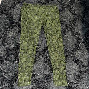 LuLaRoe Olive and Black Geometric Leggings